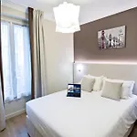 Hotel Modern