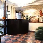 Modern Hotel 2*
